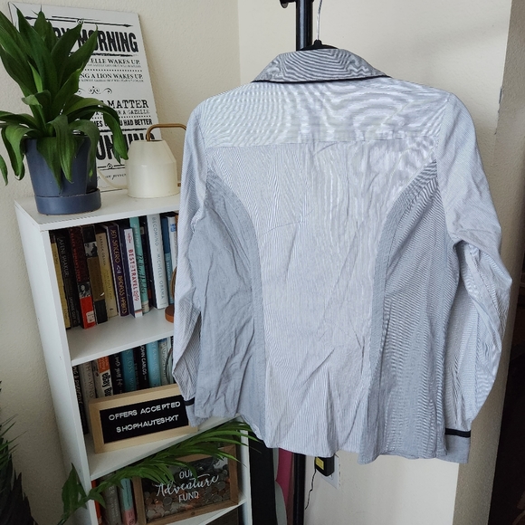 Express Black and White Button Down Shirt - Picture 5 of 8